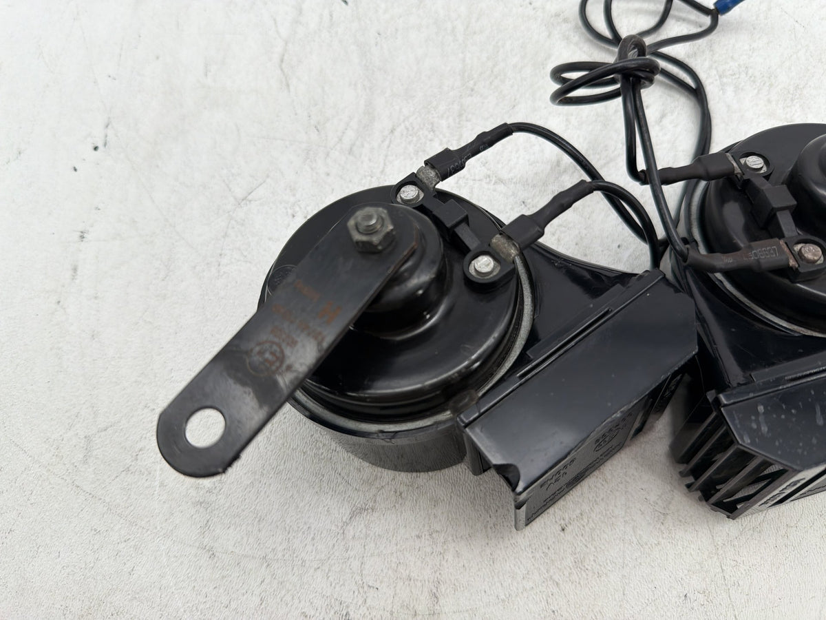 2006 Harley Road King Touring Custom OEM Signal Horn Klaxon Beep