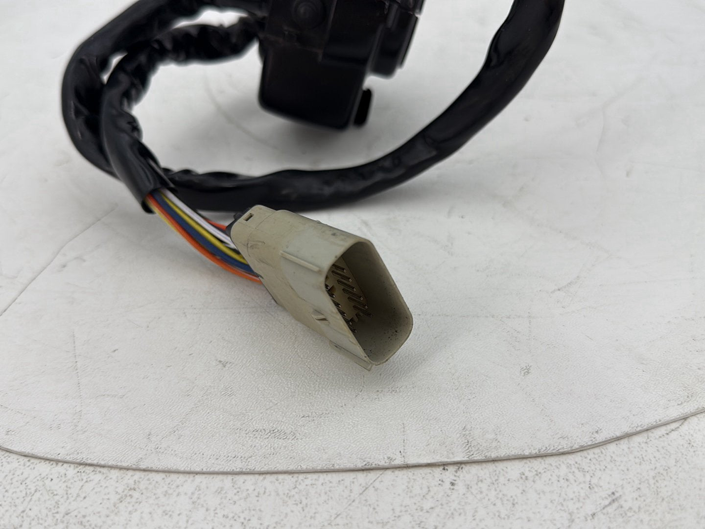 2007 - 2012 Harley-Davidson Touring Electra Glide Ultra Left Turn Signal Headlight Switches Controls 71682-06