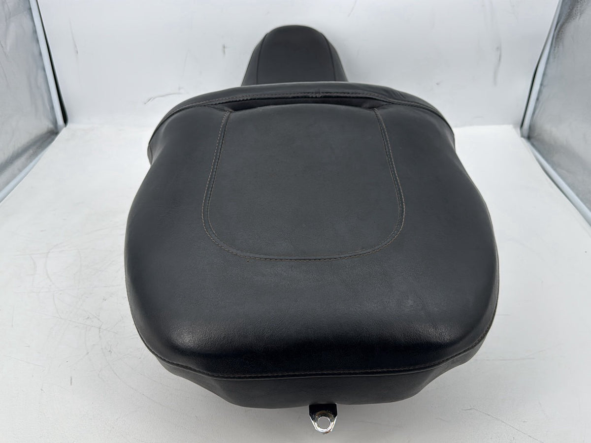 08 Harley Touring Electra Glide OEM Passenger Rider Driver Seat Saddle * TORN *