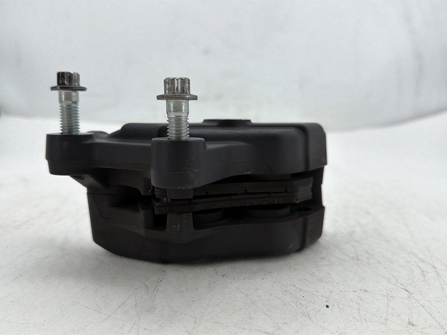 2013 Harley Street Glide Touring FLHX OEM Front Left 1 Brake Caliper