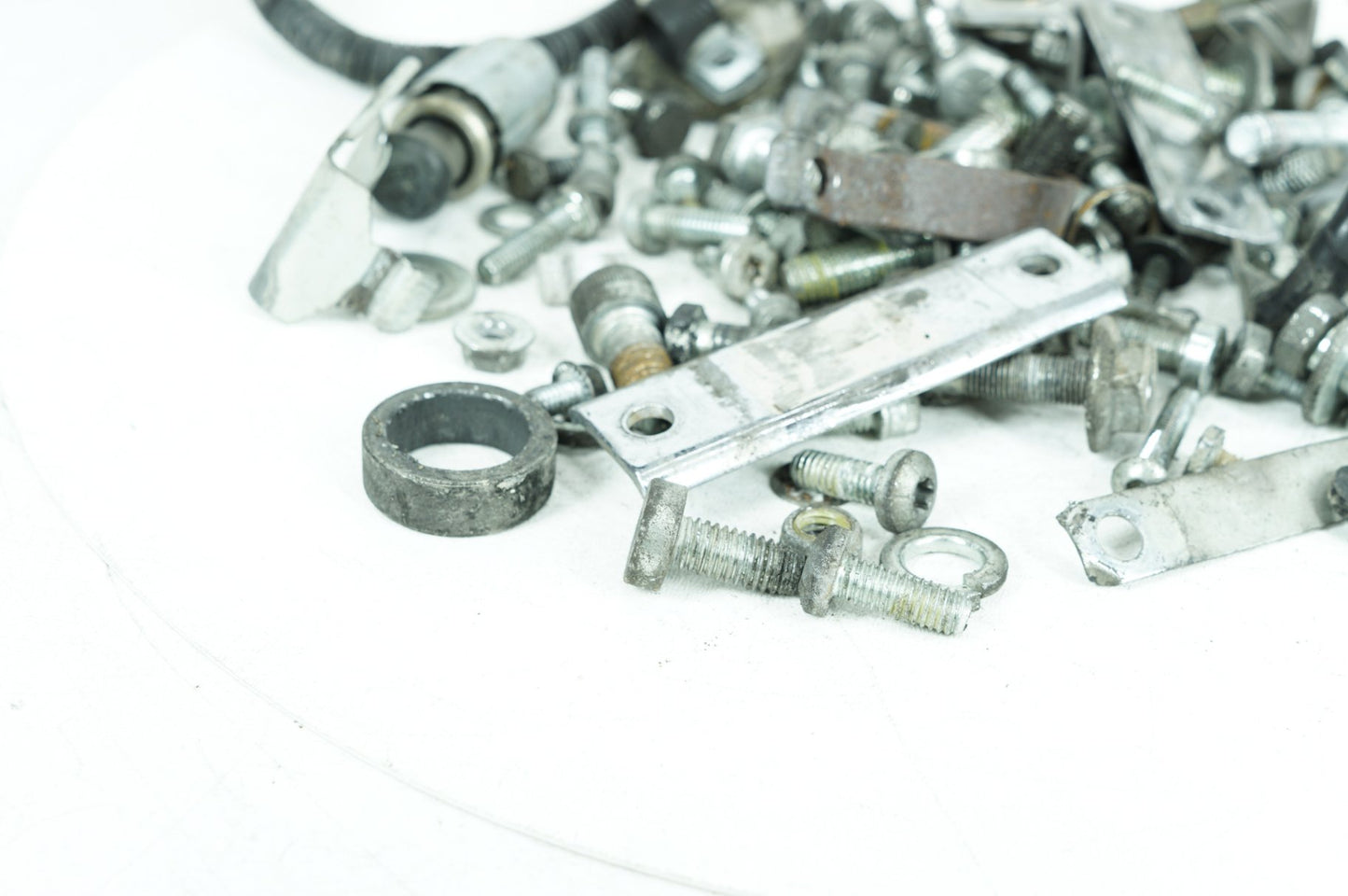 1999 - 2006 Harley-Davidson Touring Electra Glide Hardware Bolts Nuts & Brackets