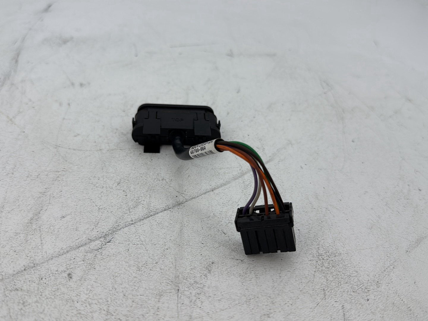 07 Harley Street Glide Touring FLHX OEM Dash Indicator Lamp Wire Plug 68789-96A