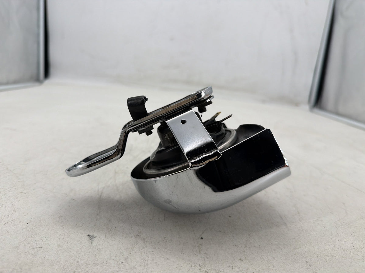 1998 Harley Electra Glide Touring Ultra OEM Horn Signal Klaxon Chrome Cover