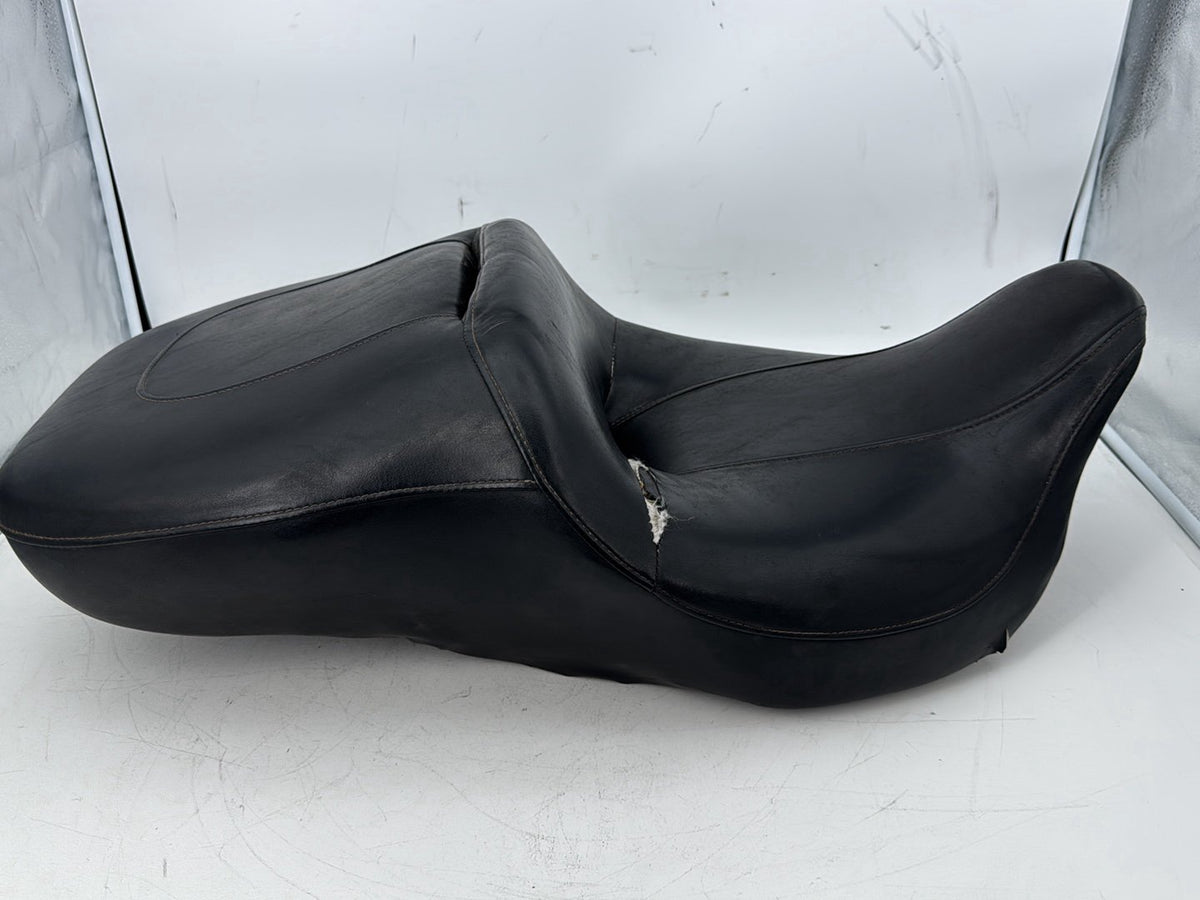 08 Harley Touring Electra Glide OEM Passenger Rider Driver Seat Saddle * TORN *