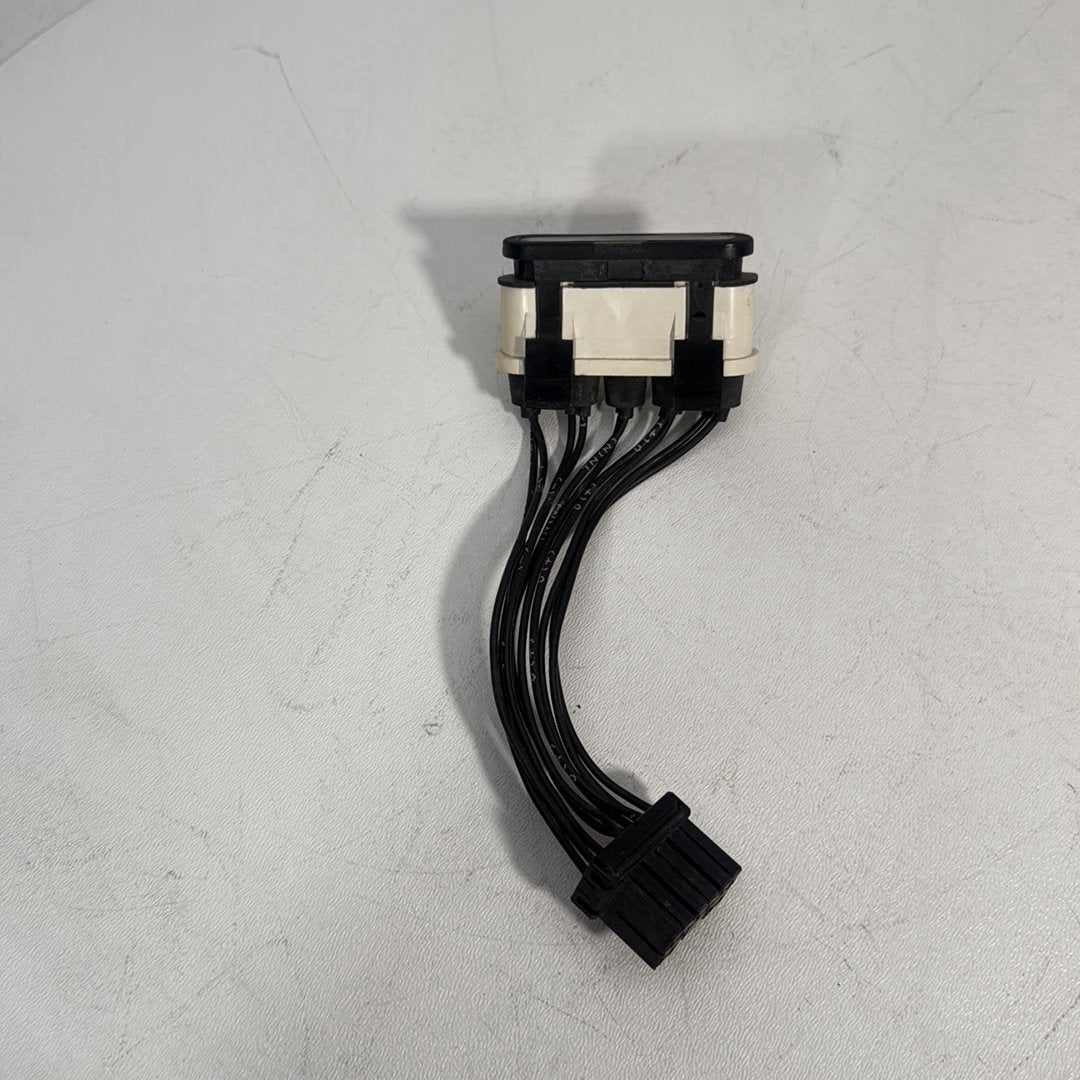 1999 - 2006 Harley-Davidson Touring Electra Glide Ultra Dash Indicator Lamp Wire Plug In 68789-96A