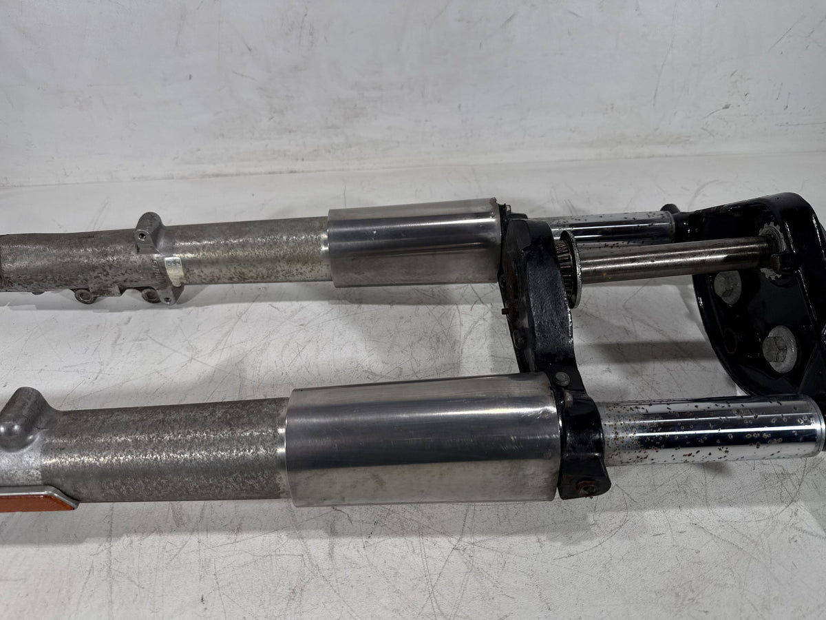 2011 Harley Street Glide Touring Front Triple Tree Set & LH RH Fork Legs Sliders