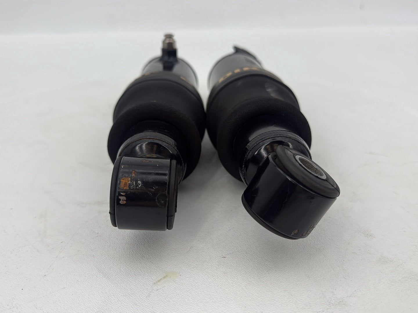 2019 - 2023 Harley-Davidson Touring Road King Special Rear Left Right Shock Absorbers Dirty Air