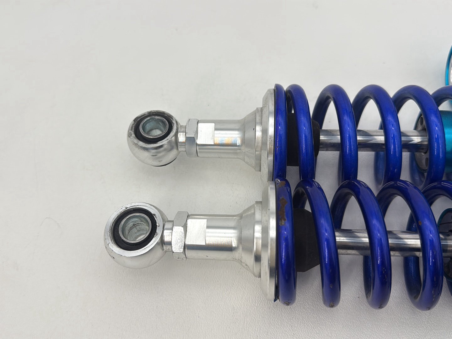 2004 - 2022 Harley-Davidson Sportster 1200 Nightster Rear Left Right Shock Absorbers DELTA/ALPHA