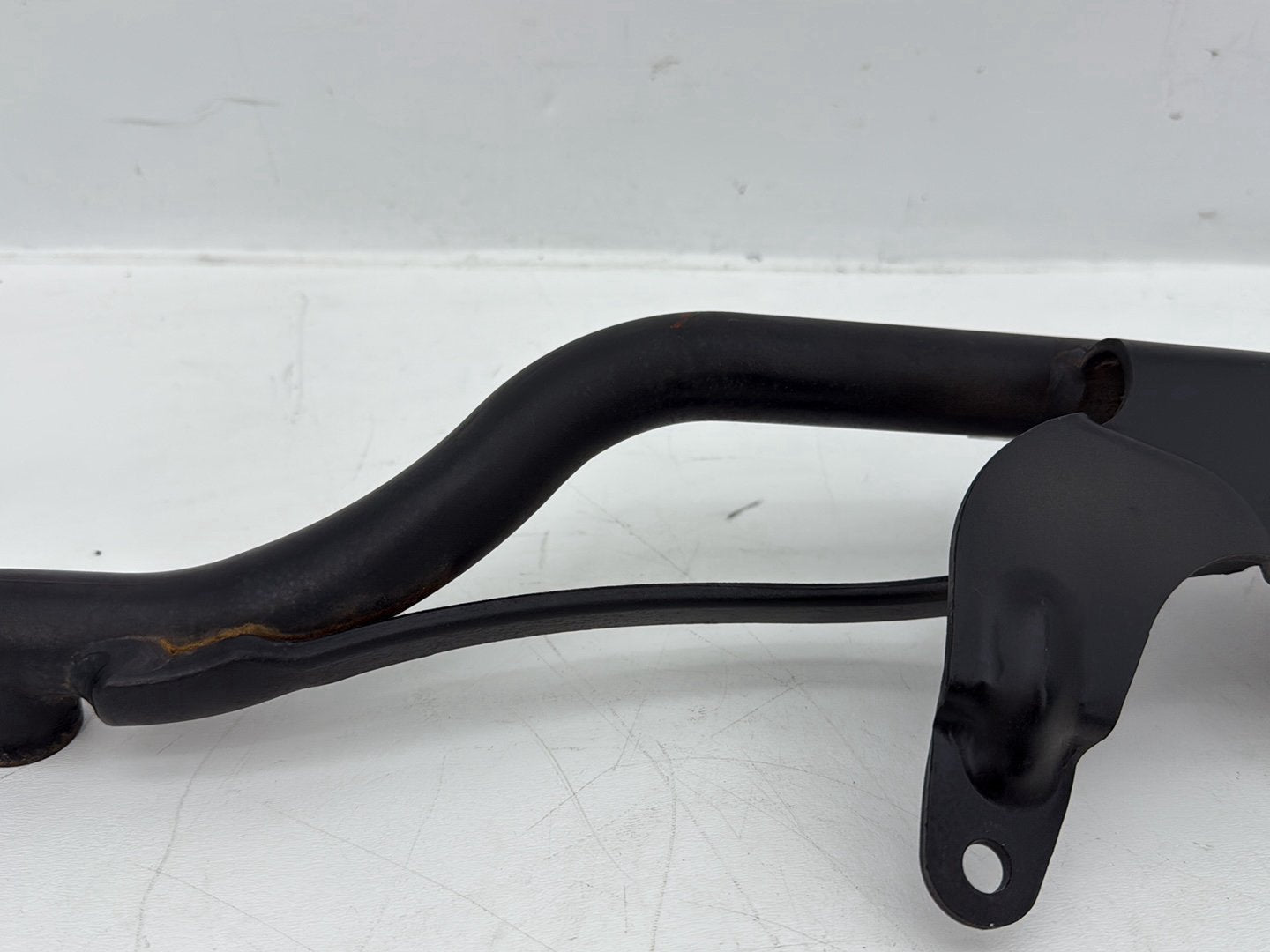 2006 Harley Sportster XL883C 883 Custom OEM Exhaust Muffler Interconnect Bracket Support Bar
