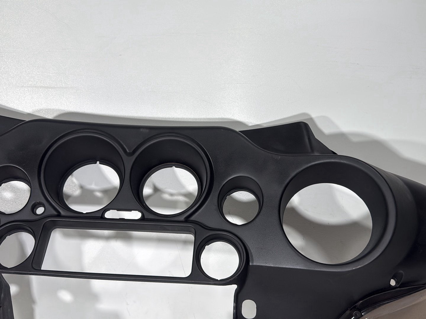 1999 - 2006 Harley-Davidson Touring Electra Glide Classic Front Inner Batwing Fairing Cover  	58497-96B