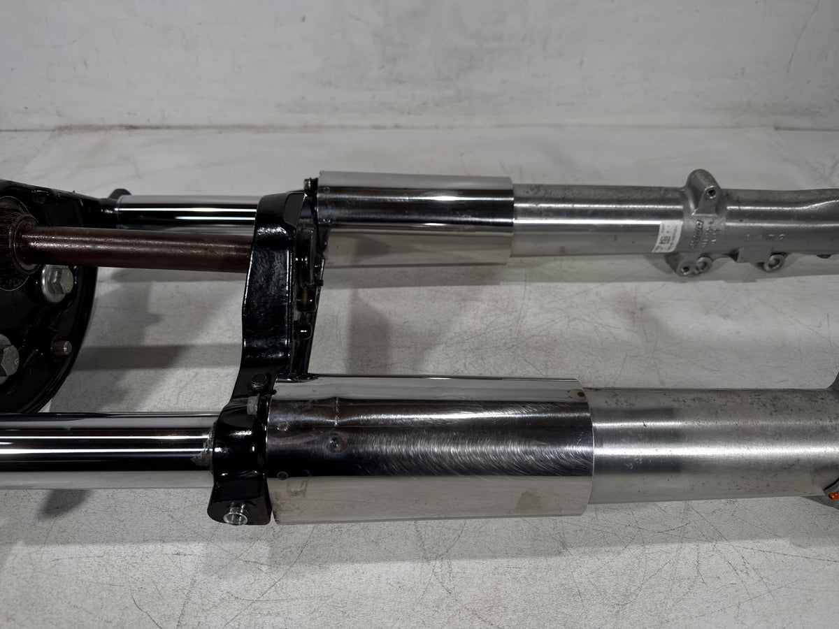 2012 Harley Street Glide Touring Front Triple Tree Set & LH RH Fork Legs Sliders