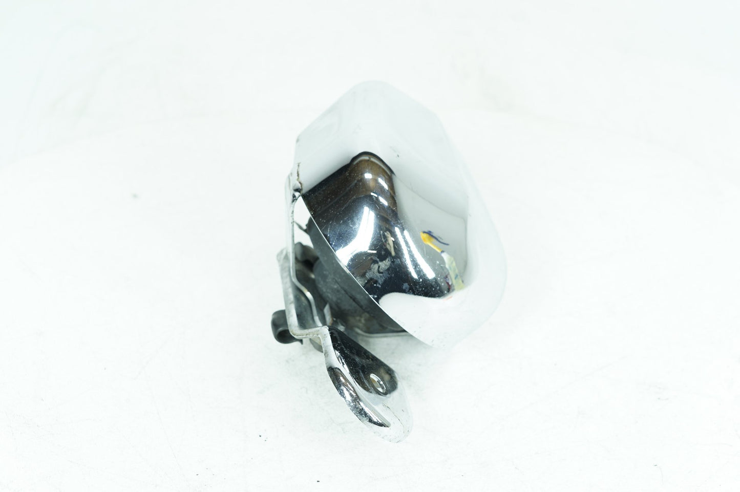1999 - 2006 Harley-Davidson Softail Fat Boy Horn Signal Klaxon Chrome Cover  	69060-90F