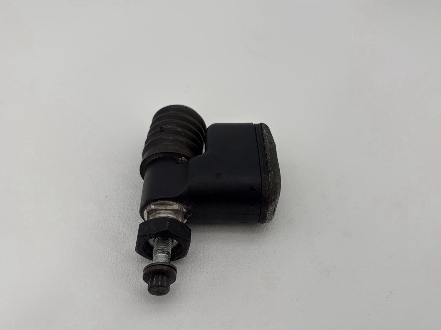 2006 - 2017 Harley-Davidson Dyna Street Bob Rear Brake Master Cylinder Reservoir  	42474-06