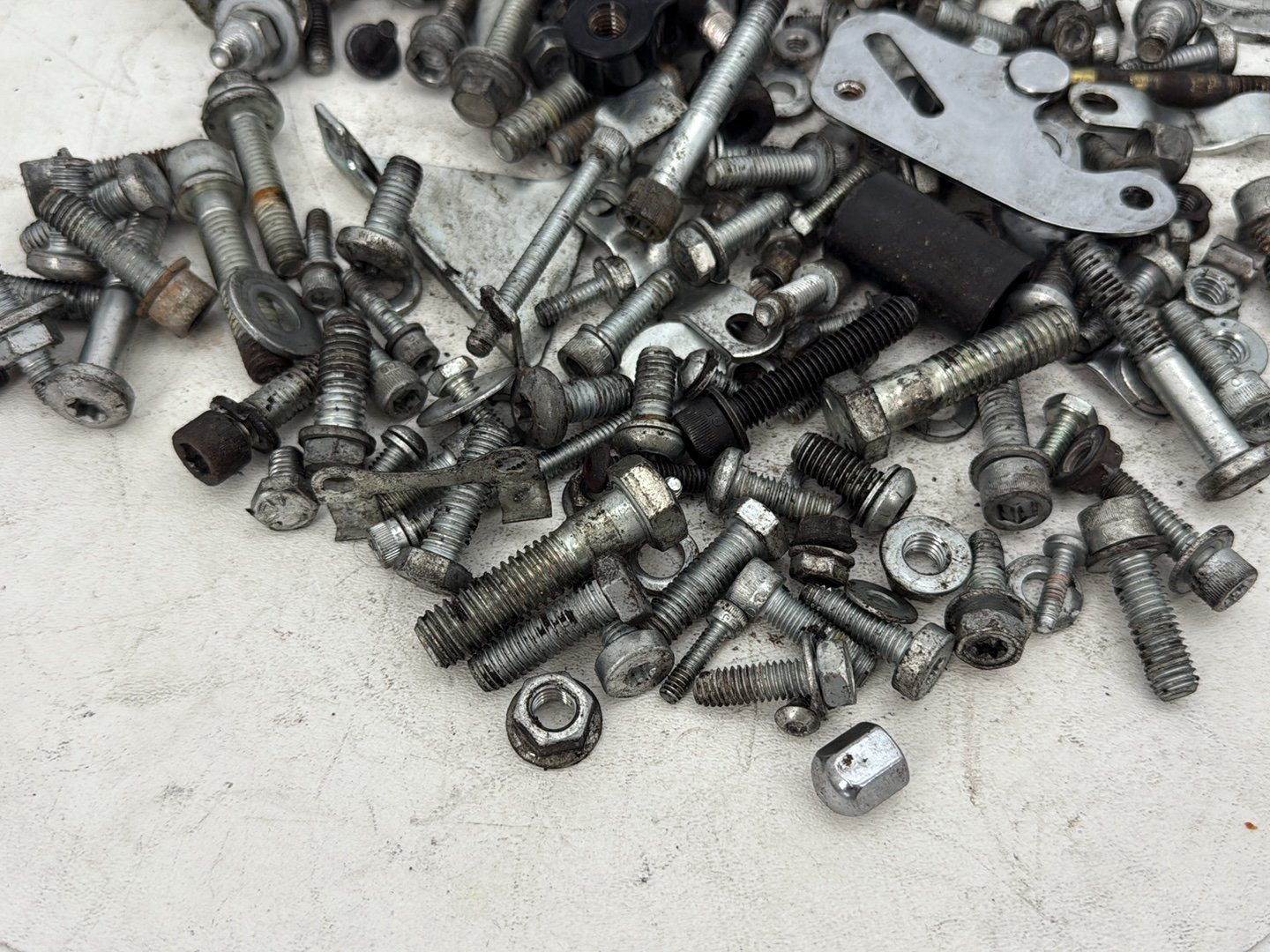 2014 Harley Electra Glide Touring CVO Screamin Eagle OEM Hardware Bolts Nuts & Brackets