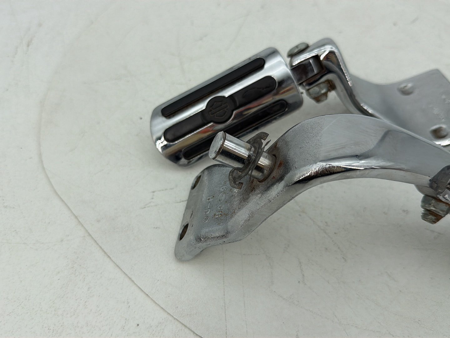2007 - 2017 Harley-Davidson Dyna Super Glide Custom Left & Right Driver Step Foot Rest Pegs 50639-90A
