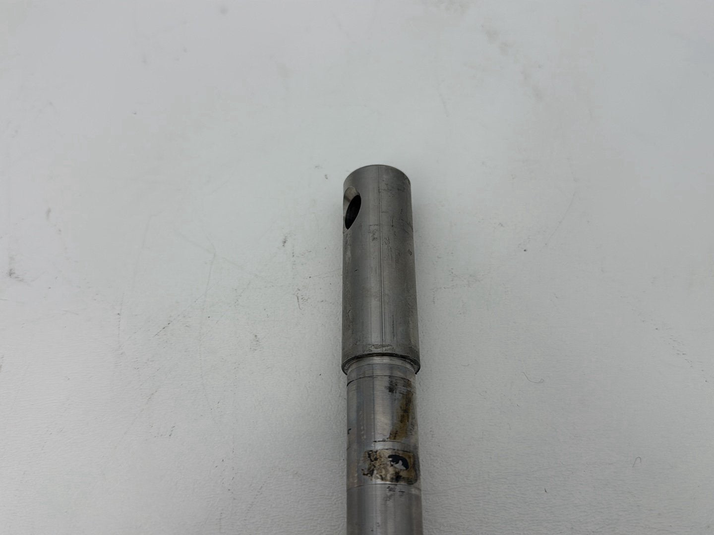 2003 Harley Sportster XL1200C 1200 Custom Anniversary OEM Front Wheel Axle Bolt Shaft
