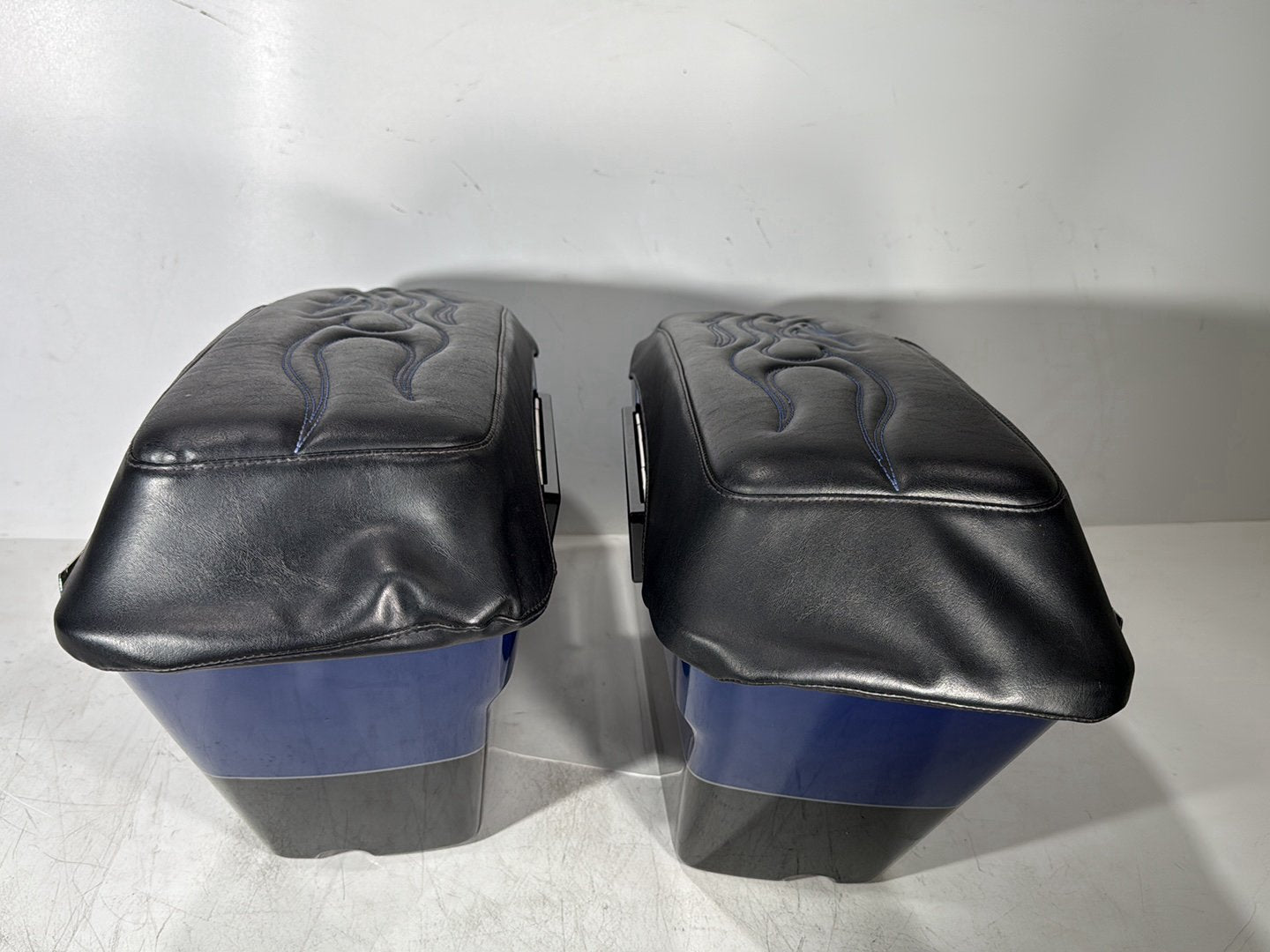 2007 - 2016 Harley-Davidson Touring Electra Glide Ultra Left Right Saddlebags Luggage NOKey 90752-93 , 90753-93