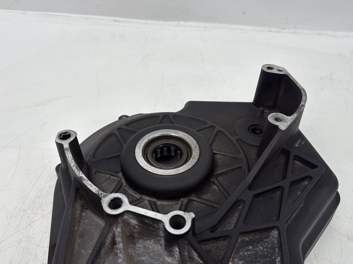 2005 Harley Dyna FXDWG Wide Glide OEM Inner Primary Clutch Cover