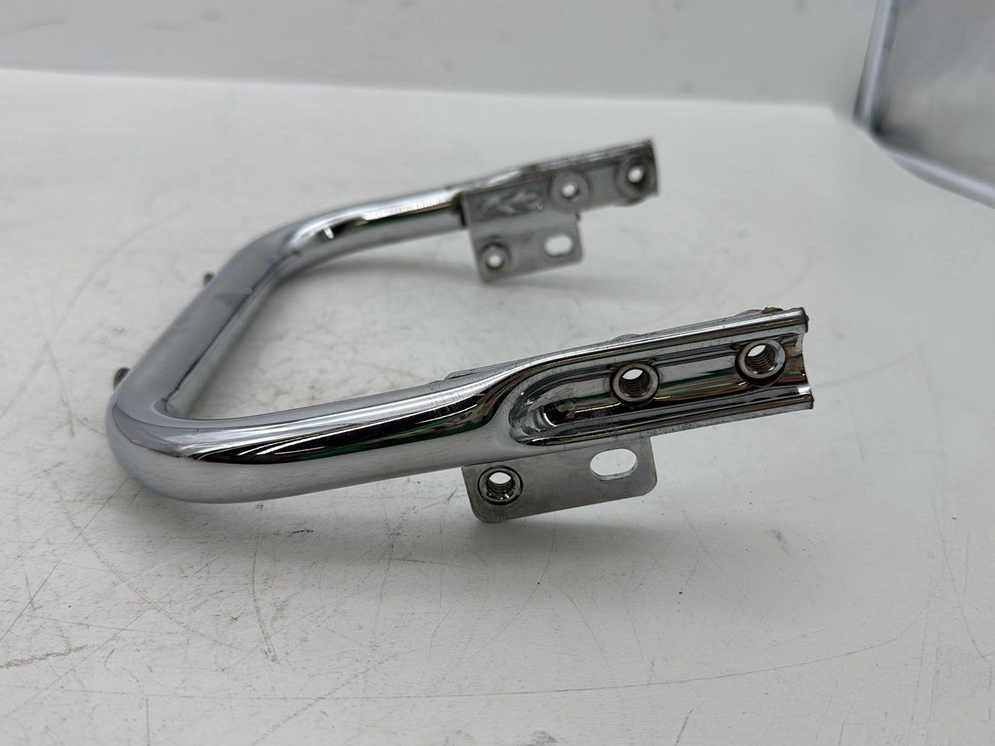 2005 Harley Touring FLHRCI Road King Classic OEM Rear License Plate Support Bar Holder