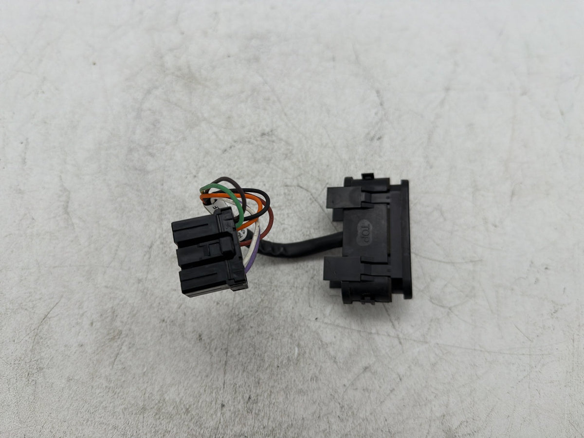 2012 Harley Electra Glide Touring Ultra OEM Dash Indicator Lamp Wire Plug In