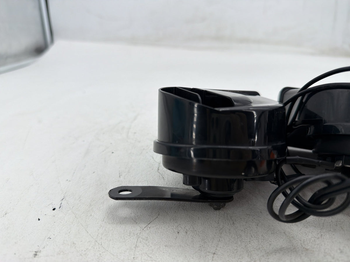 2006 Harley Road King Touring Custom OEM Signal Horn Klaxon Beep