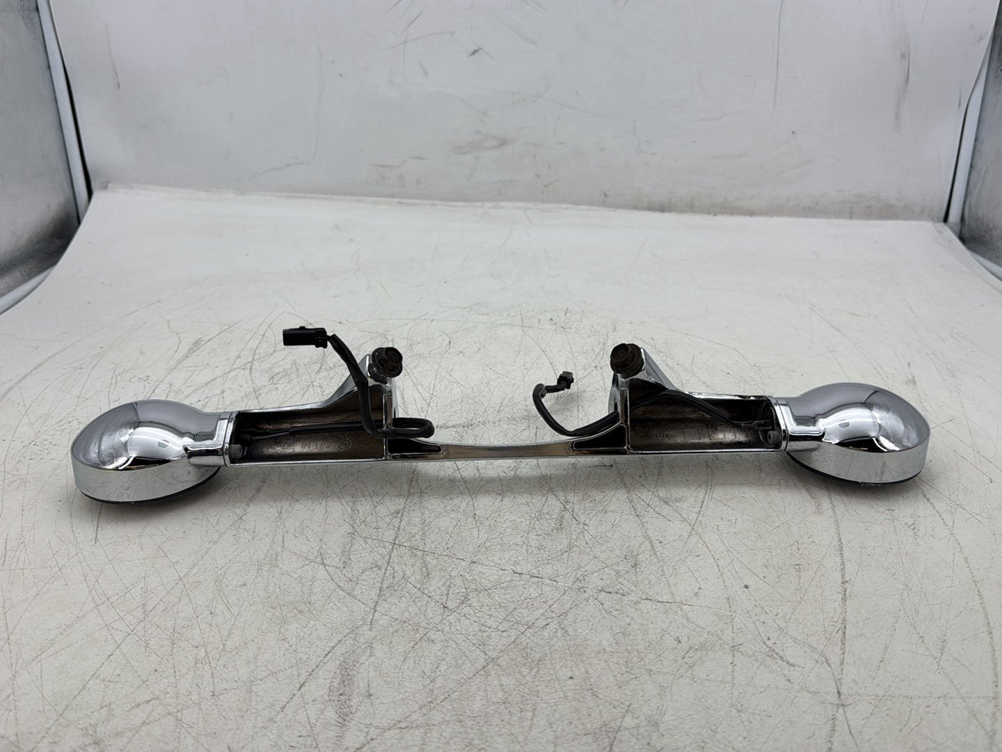 07 Harley Electra Glide Touring Ultra FLHTCUI OEM Rear Left & Right Turn Signals