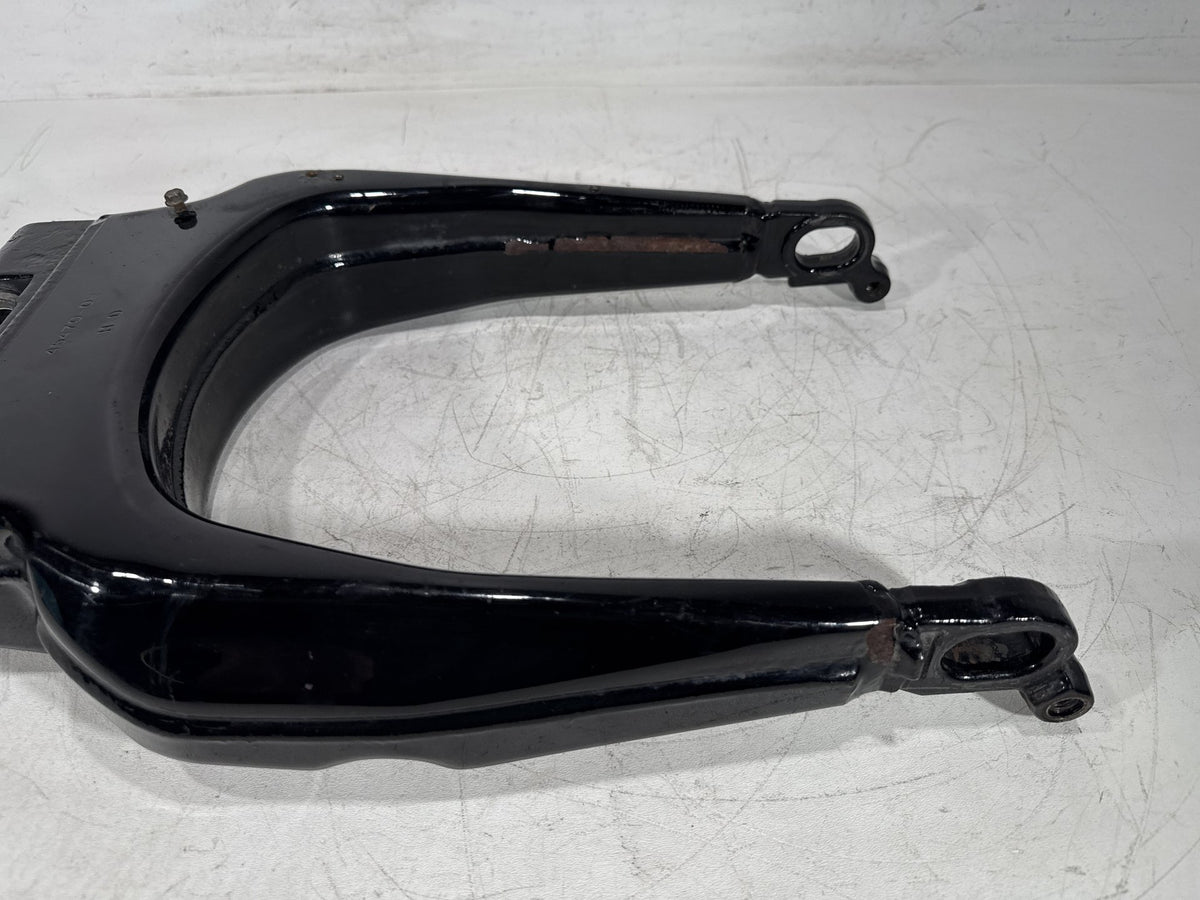2011 Harley Street Glide Touring FLHX-103 OEM Rear Fork Swingarm Swing Arm