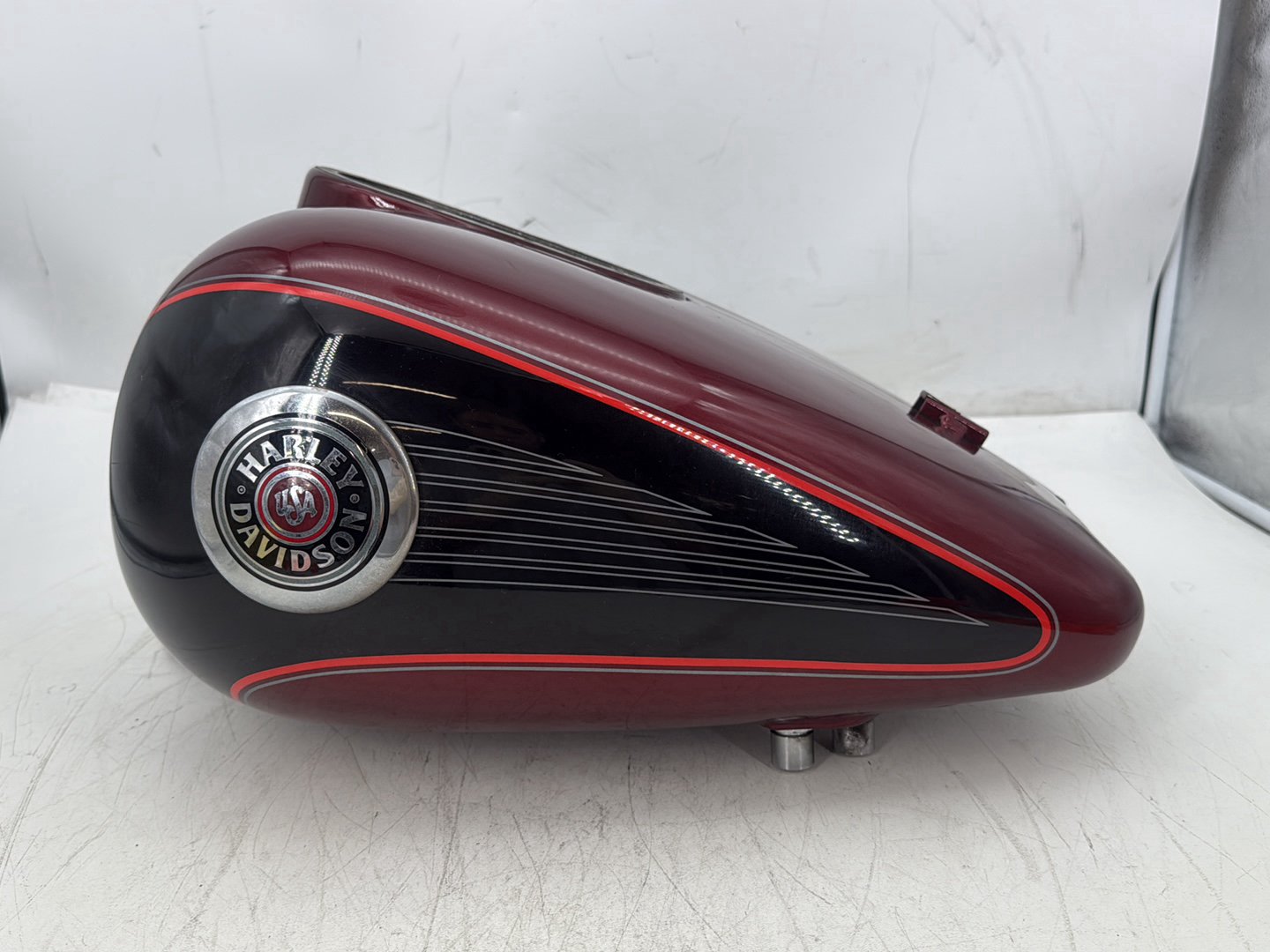 2000 Harley Touring Electra Glide Ultra Fuel Gas Tank Gasoline Reservoir DENTED