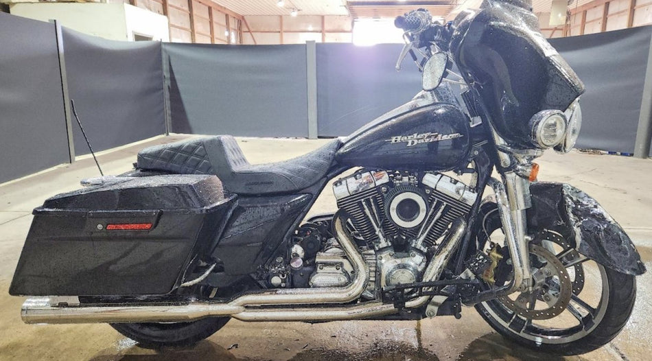 1999-2006 Harley-Davidson Street Glide FLHX Touring