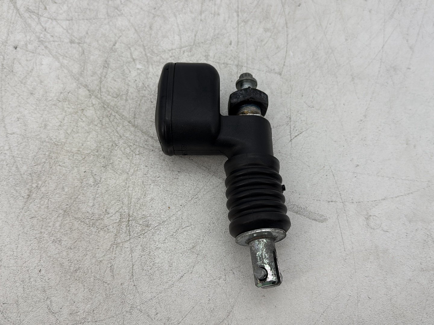 2013 Harley Heritage Softail Classic FLSTC OEM Rear Brake Master Cylinder Reservoir