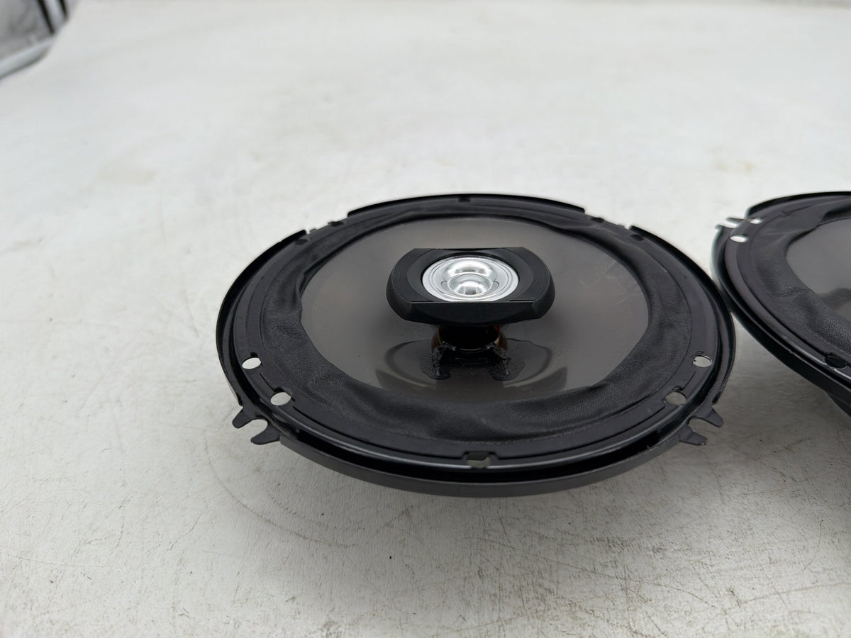 2010 Harley Street Glide Touring FLHX OEM Left Right Sound Audio Speakers