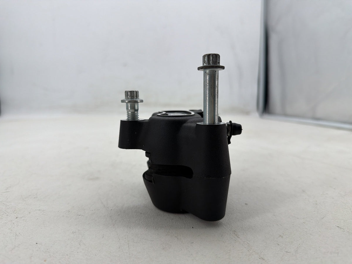 2016 Harley Dyna Fat Bob FXDF 103 OEM Front Right 1 Brake Caliper