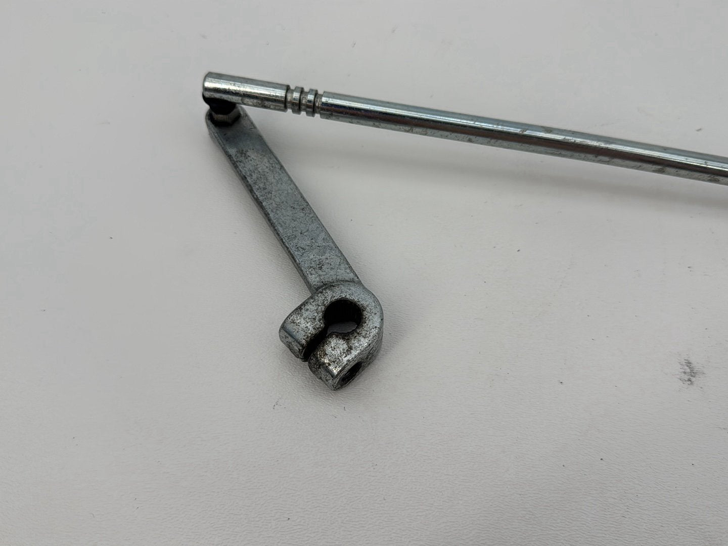 1999 - 2006 Harley-Davidson Dyna Wide Glide Gear Shifter Lever Arm w/ Rod linkage 33715-85A