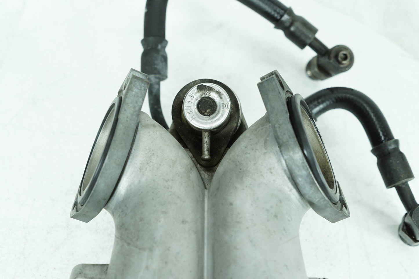 1984 - 1998 Harley-Davidson Touring Electra Glide Ultra Engine Intake Manifold Throttle Body   27202-95A