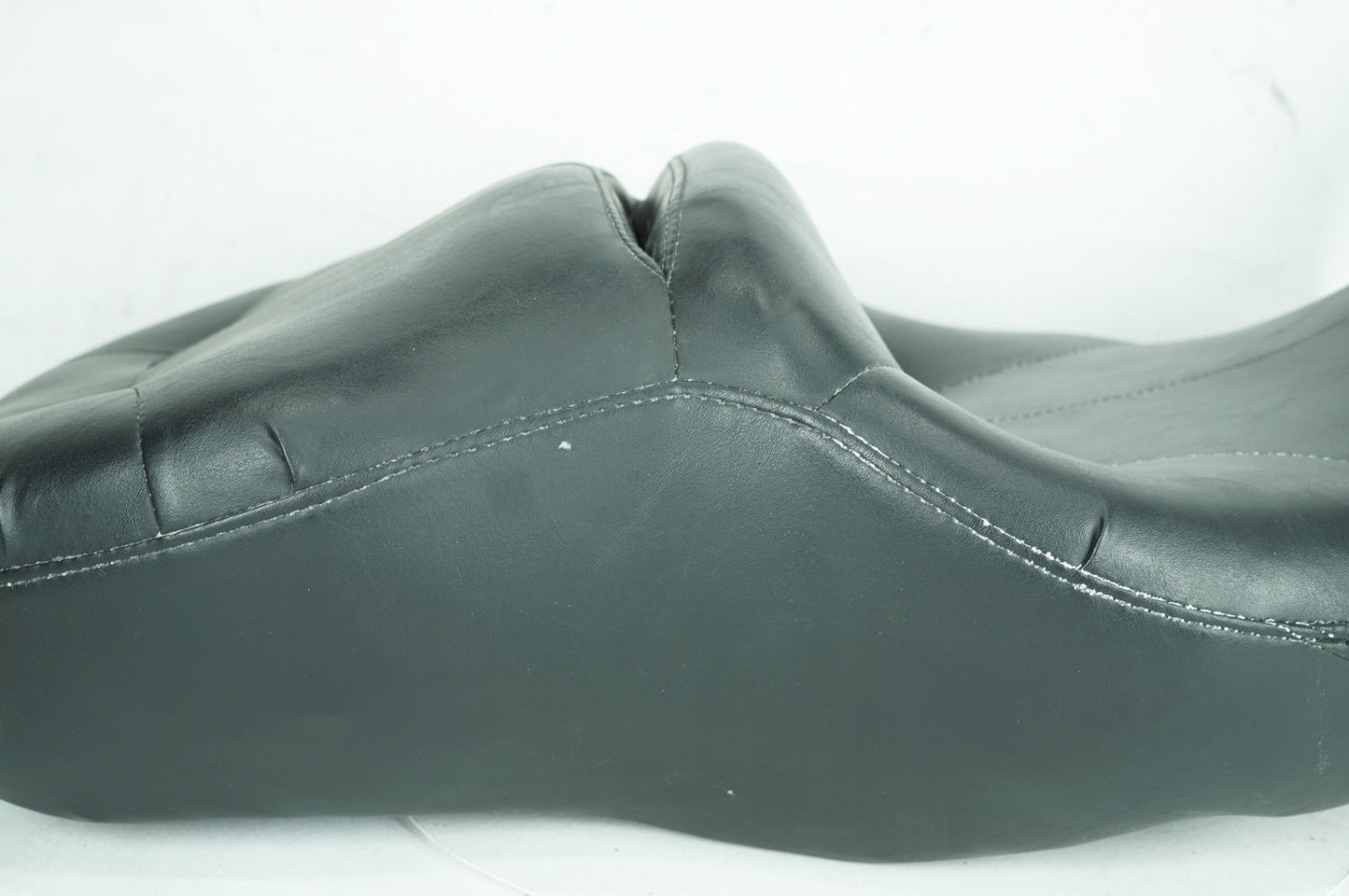 1999 - 2006 Harley-Davidson Touring Electra Glide Classic Passenger Rider Driver Seat Saddle 51703-05