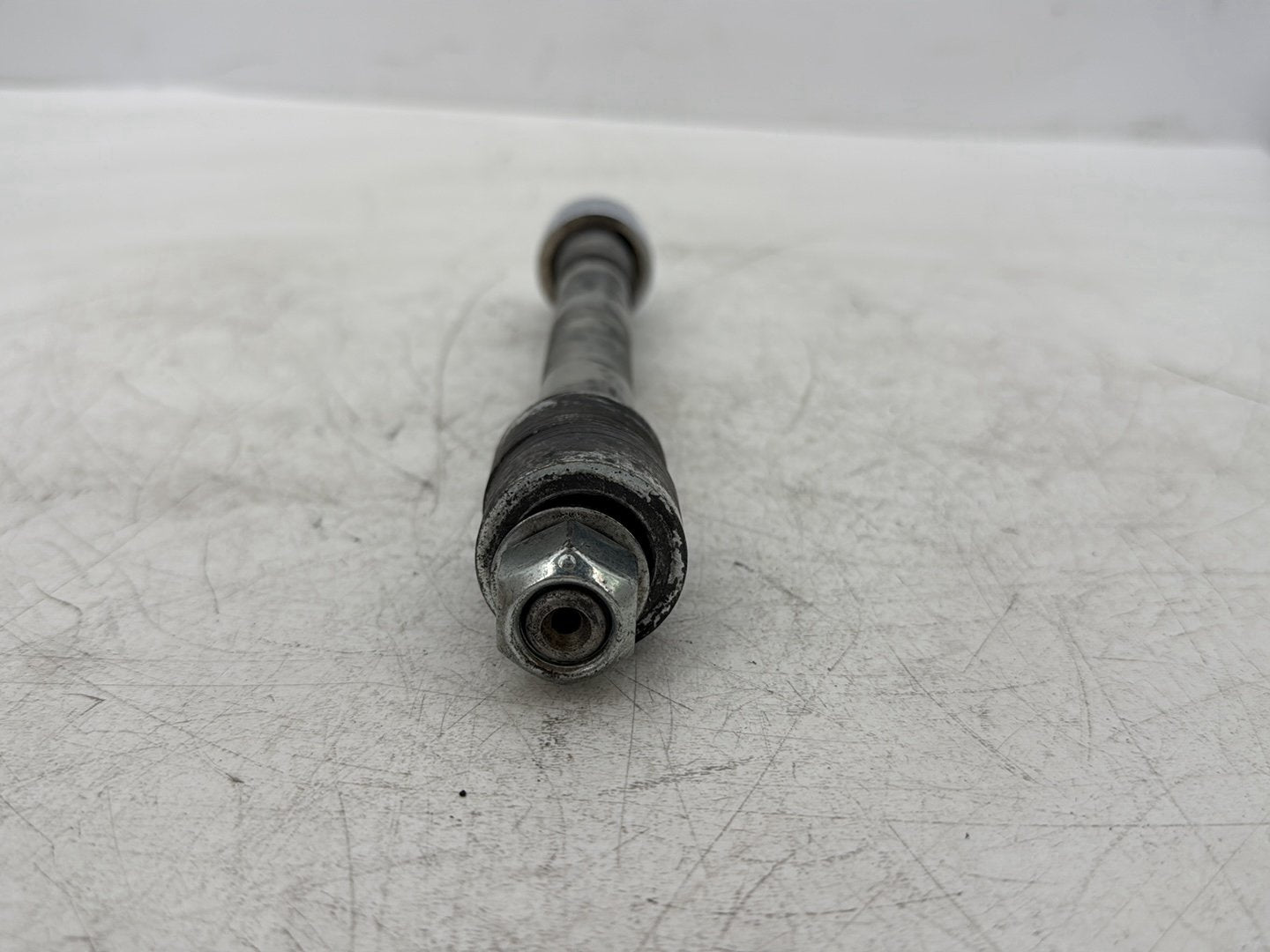 2008 Harley Dyna FXDL Low Rider Anniversary OEM Front Wheel Axle Bolt Shaft