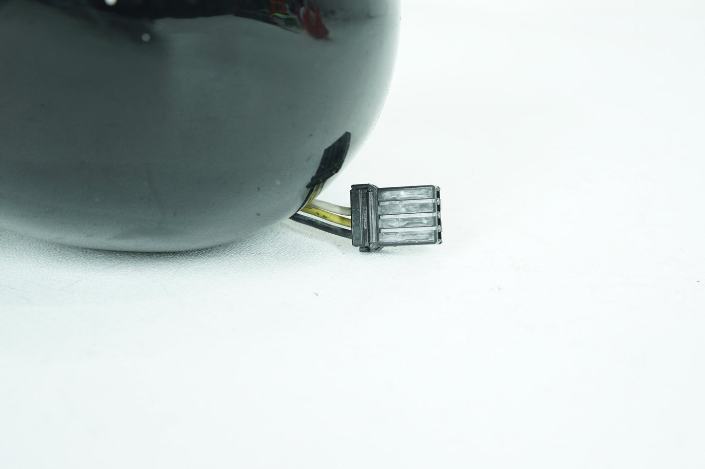 2000 - 2006 Harley-Davidson Dyna Street Bob Headlight Headlamp Head Lamp Light LED 69356-06