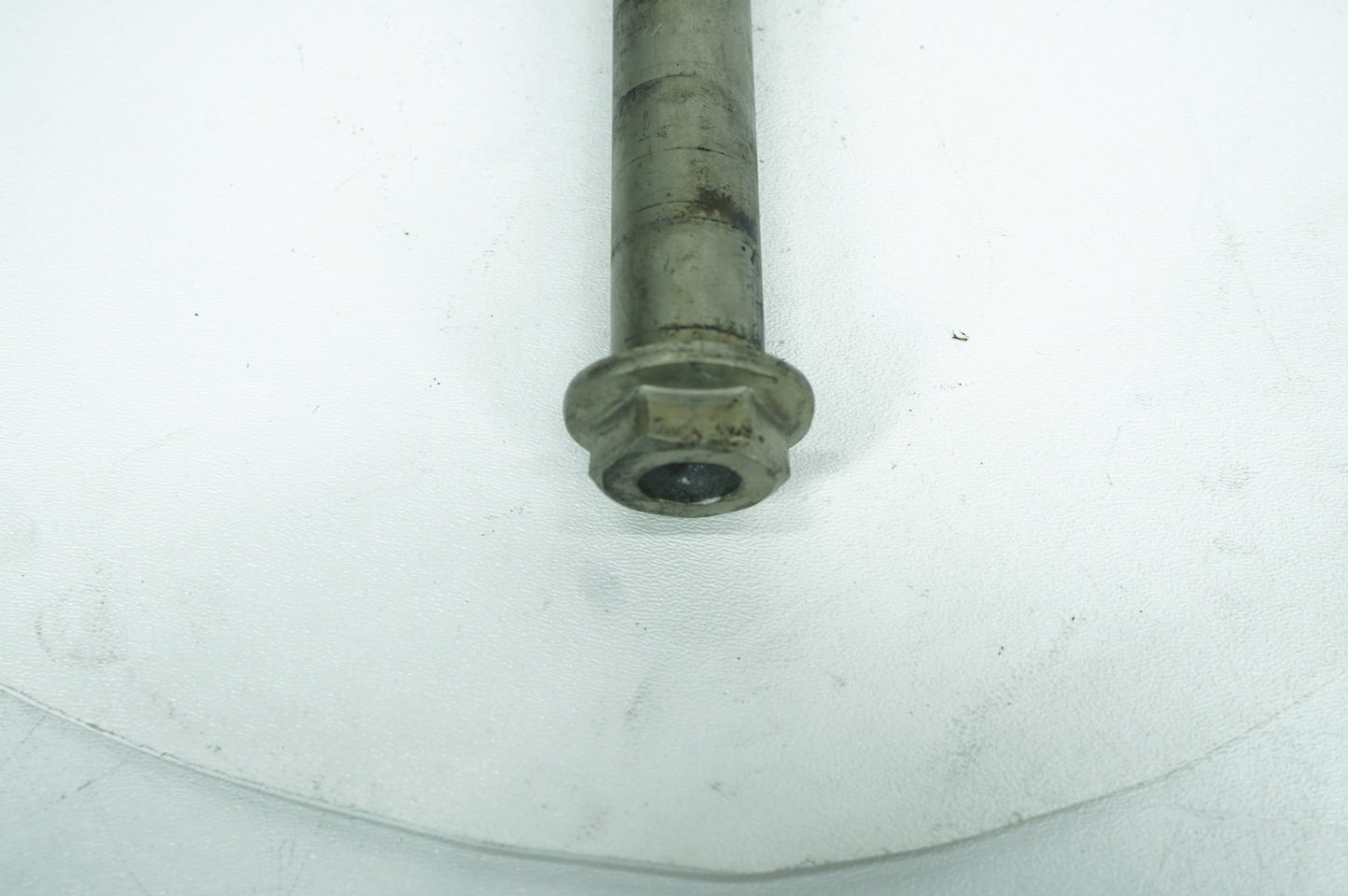 2007 - 2017 Harley-Davidson Dyna Super Glide Custom Rear Wheel Axle Bolt Shaft 41114-08