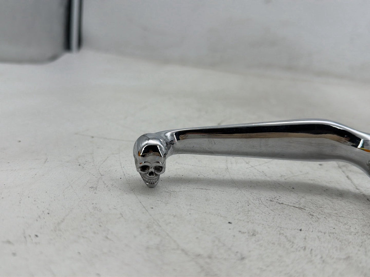 2005 Harley Road King Touring Police OEM Front Right Brake Lever Master Cylinder