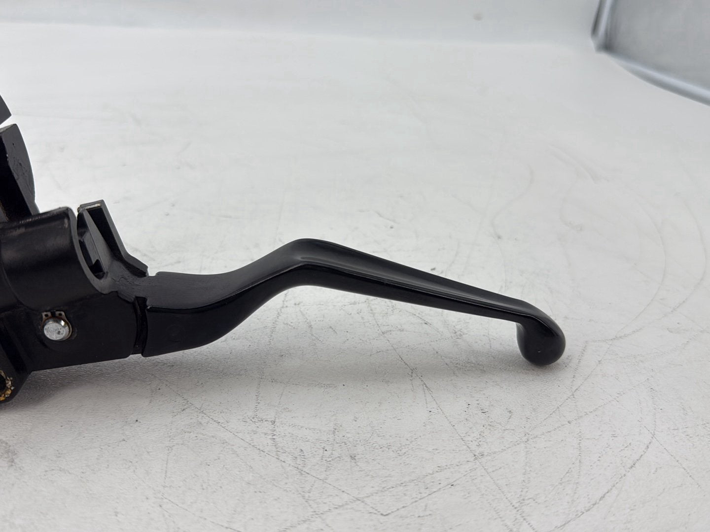 2004 - 2013 Harley-Davidson Sportster 1200 Custom Front Brake Lever Master Cylinder Reservoir 45146-04