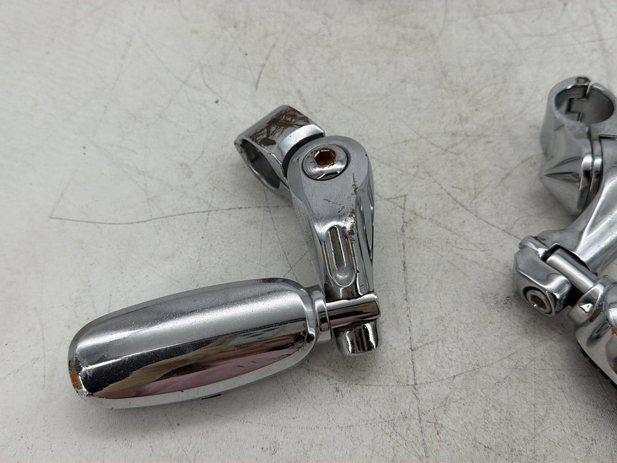 2010 Harley Electra Glide Touring Ultra OEM Front Right Left Highway Foot Pegs