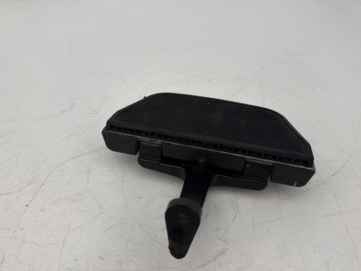 2006 Harley Touring FLHRI Road King OEM 1 Passenger Floorboard Foot Rest
