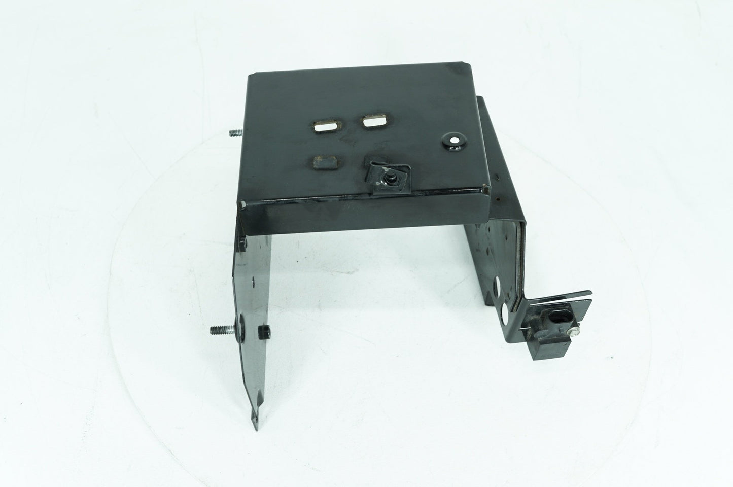 2000 Harley Touring FLHTCUI Electra Glide Ultra OEM Battery Tray Bracket Holder Carrier