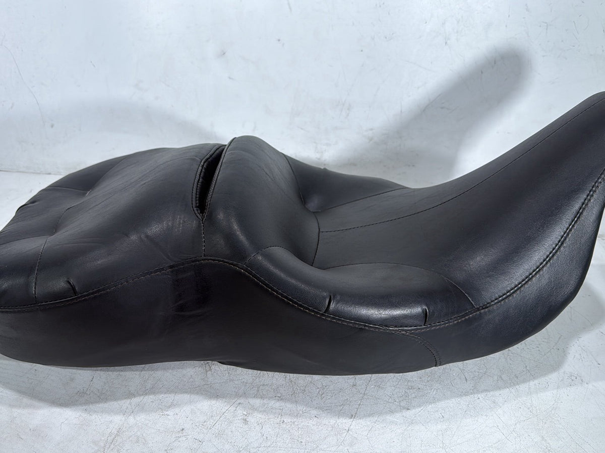 2007 Harley Electra Glide Touring Ultra OEM Passenger Rider Driver Seat Saddle