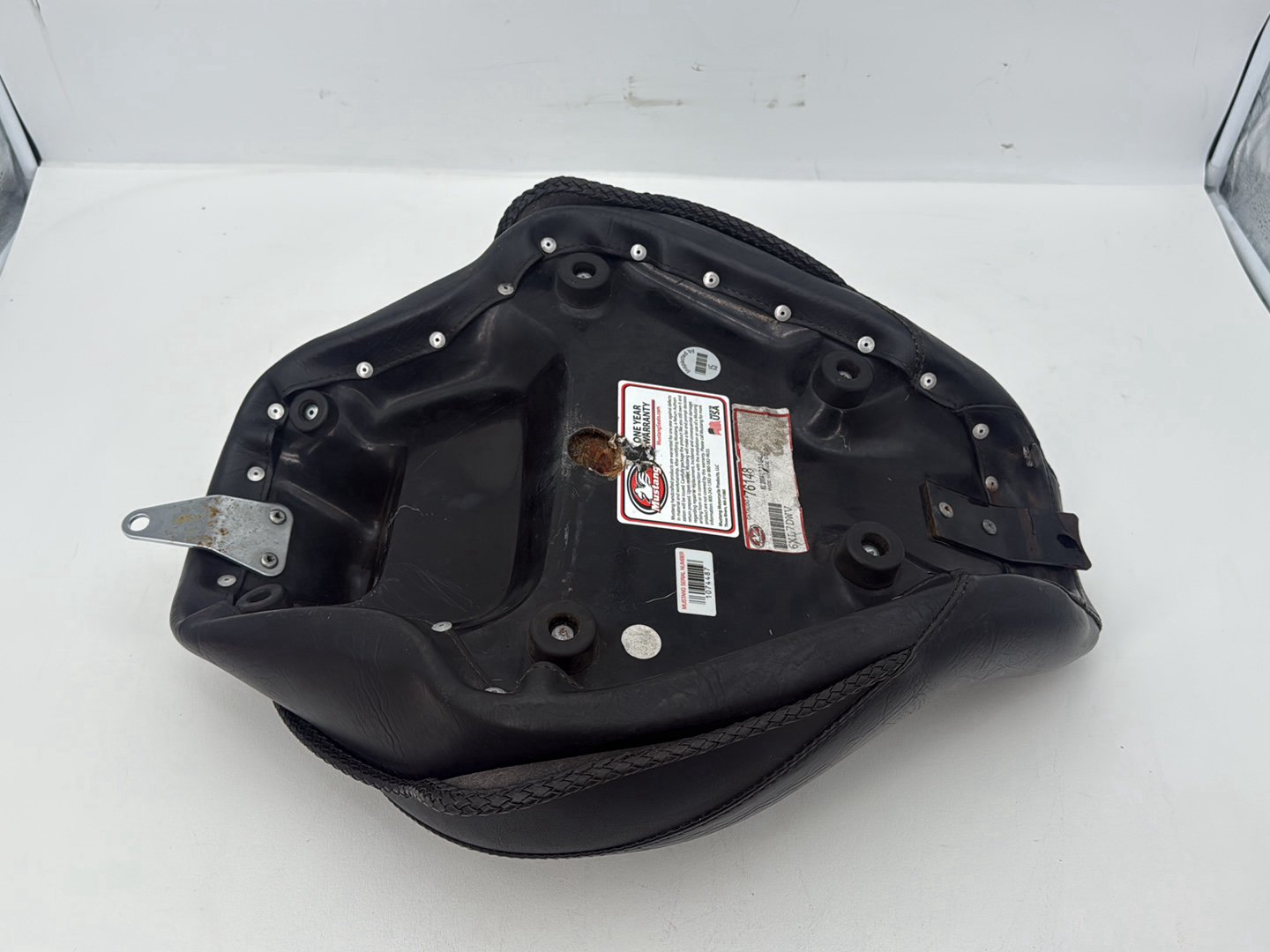 2004 - 2022 Harley-Davidson Sportster 1200 Nightster Rider Driver Solo Seat Pillion MUSTANG