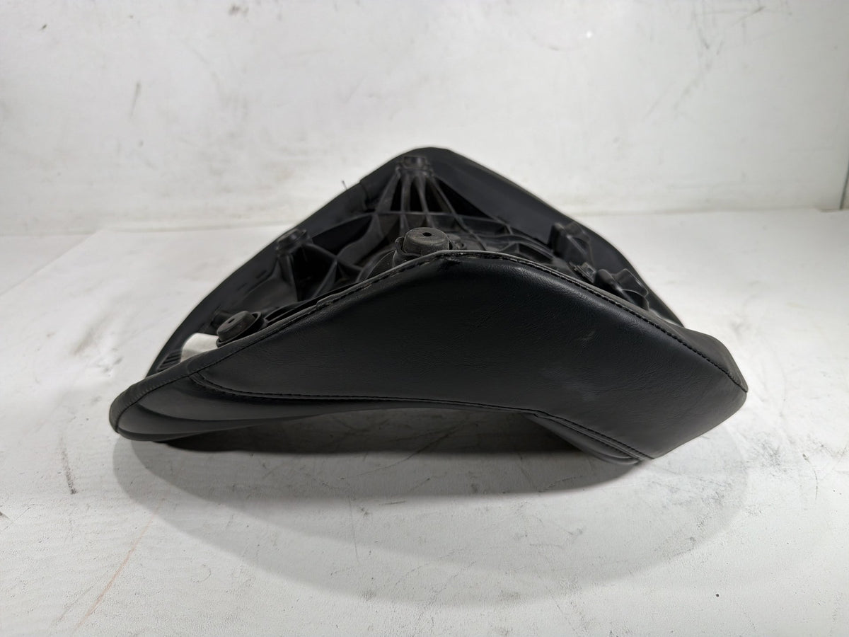 2020 Harley Softail Standard FXST OEM Rider Driver Solo Seat Pillion