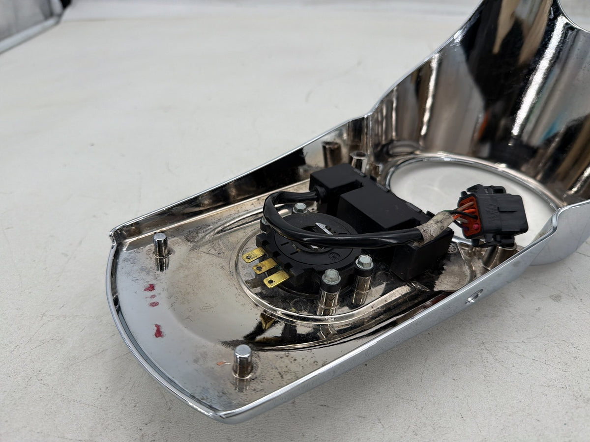 2005 Harley Dyna Wide Glide FXDWG OEM Fuel Gas Tank Dash Console NOKey