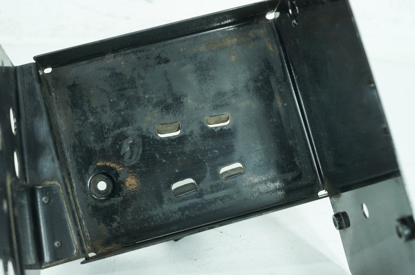 2000 Harley Touring FLHTCUI Electra Glide Ultra OEM Battery Tray Bracket Holder Carrier