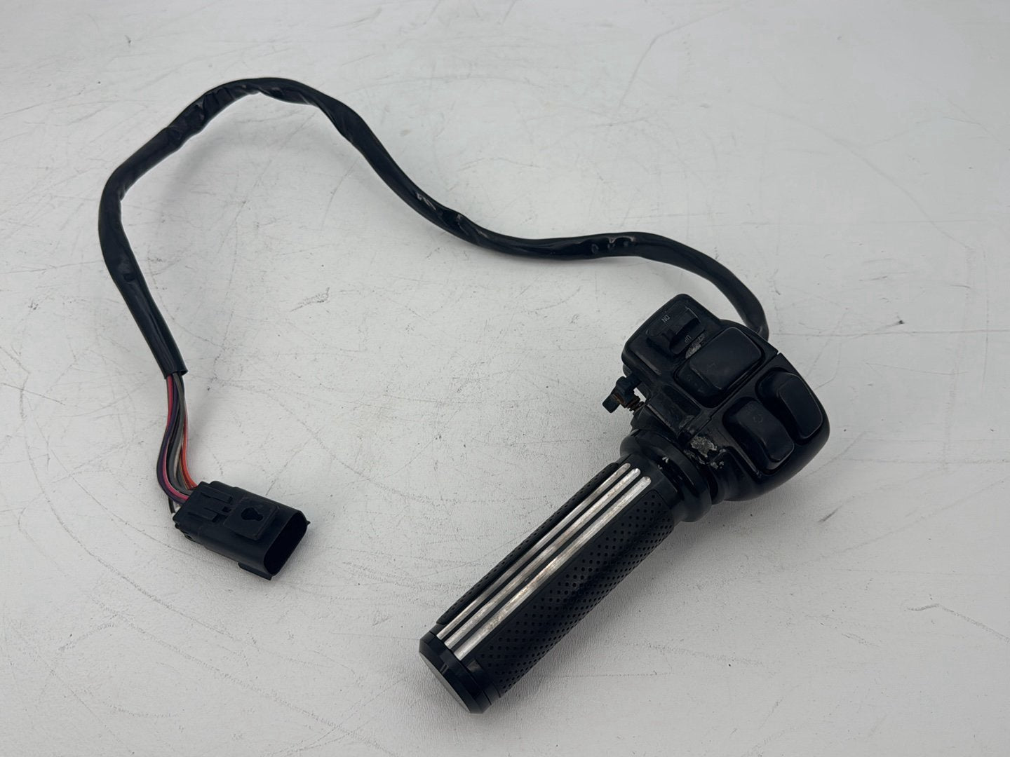 2008 Harley Touring FLHT Electra Glide OEM Right Engine Start Kill Switches Controls