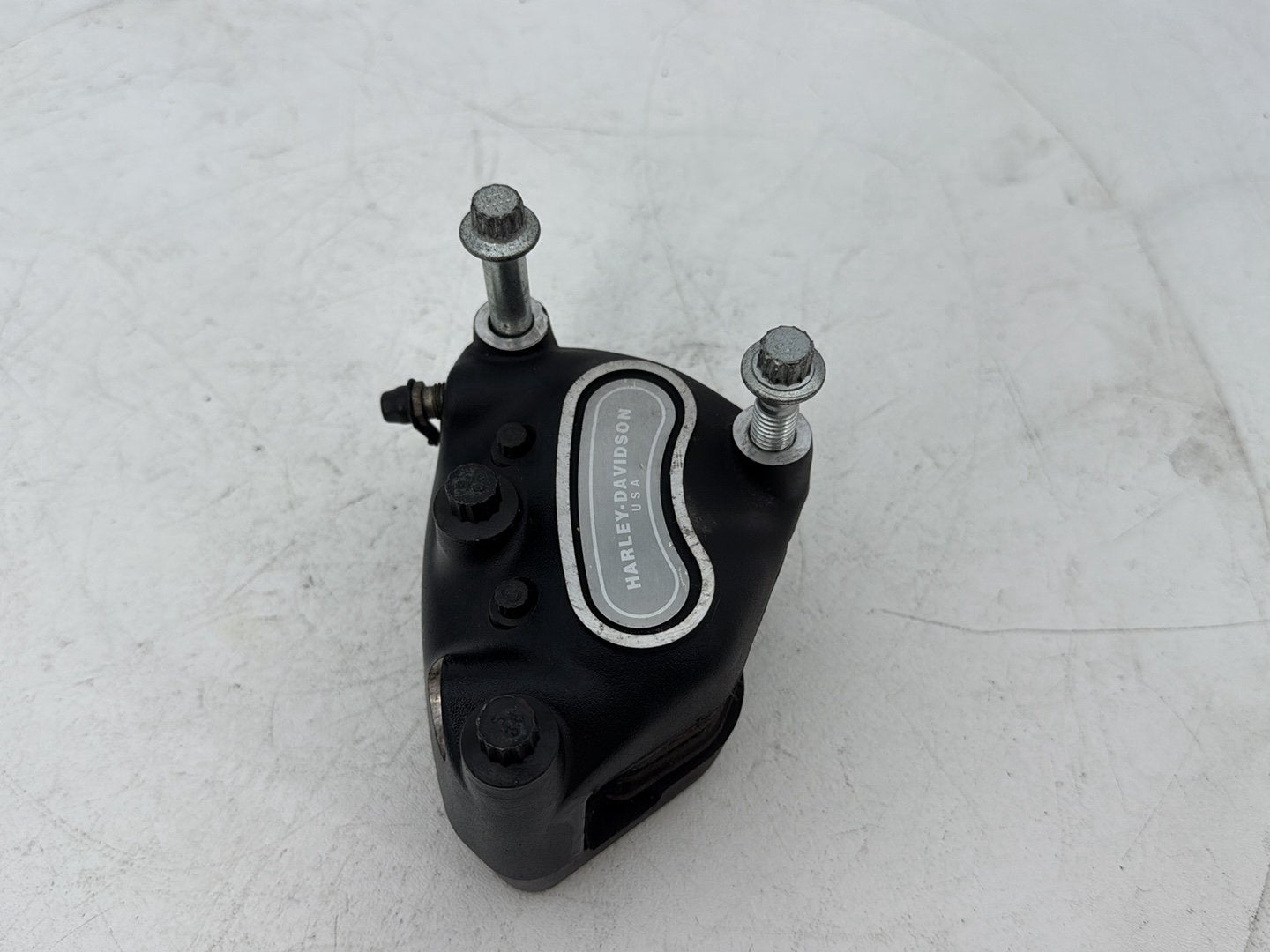 1999 - 2006 Harley-Davidson Touring Electra Glide Front Right 1 Brake Caliper 44023-00C